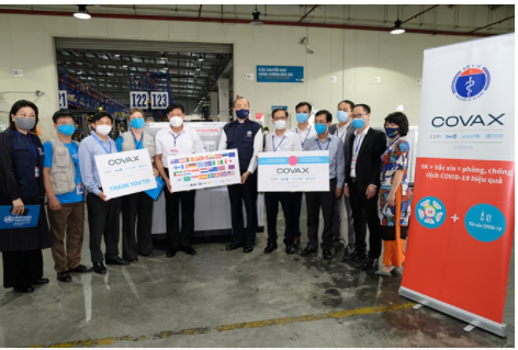 Việt Nam tiếp nhận 811.200 liều vắc-xin phòng COVID-19 của COVAX