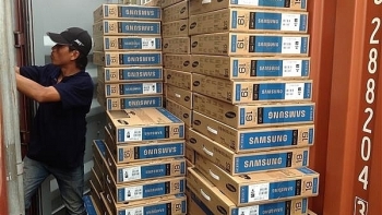 TP. HCM: Giám định, xử lý lô hàng máy vi tính xách tay bị tịch thu