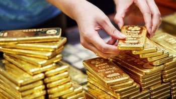 Giá vàng hôm nay 18/4: Vàng thế giới cao nhất kể từ cuối tháng 2