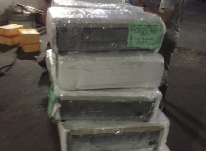 An Giang: Thu giữ nhiều bếp gas và dao Thái nghi hàng lậu