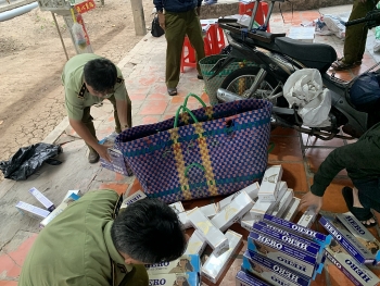 Cần Thơ: Phát hiện hàng nghìn bao thuốc lá ngoại nhập lậu