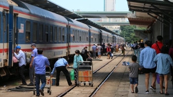 Đường sắt tăng cường 55 đoàn tàu khách dịp nghỉ lễ 30/4 - 1/5