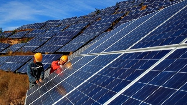 Hoa Kỳ khởi xướng điều tra với tấm pin năng lượng mặt trời nhập từ Việt Nam