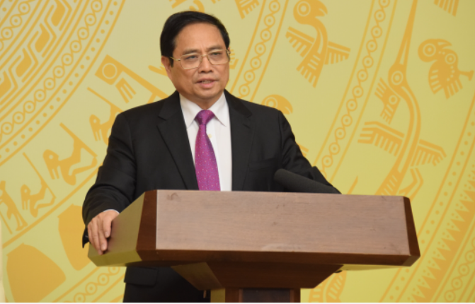 Thủ tướng Phạm Minh Chính nêu rõ, Bảo vệ an toàn, an ninh mạng là trọng tâm của quá trình chuyển đổi số, là nhiệm vụ trọng yếu, thường xuyên, liên tục, vừa cấp bách, vừa lâu dài, là trách nhiệm chung của cả hệ thống chính trị và của toàn dân Thủ tướng Phạm Minh Chính nêu rõ, Bảo vệ an toàn, an ninh mạng là trọng tâm của quá trình chuyển đổi số, là nhiệm vụ trọng yếu, thường xuyên, liên tục, vừa cấp bách, vừa lâu dài, là trách nhiệm chung của cả hệ thống chính trị và của toàn dân