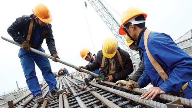 Giá vật liệu tăng đột biến, Bộ GTVT cho tạm dừng một số dự án