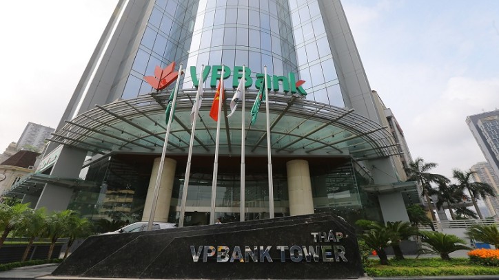 VPBank đứng đầu trong số các ngân hàng tư nhân tại VNR500 năm 2021