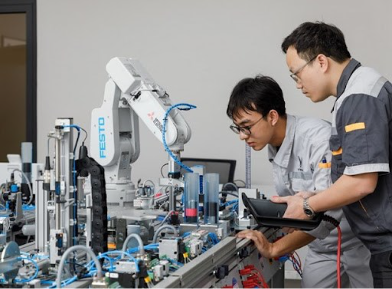 Nâng cao kỹ năng nguồn nhân lực đáp ứng yêu cầu cách mạng công nghiệp lần thứ tư