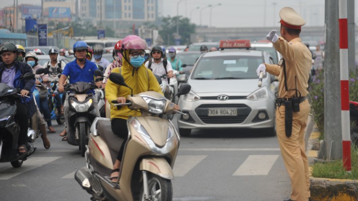 9 số điện thoại đường dây nóng phản ánh về ATGT dịp lễ 30/4 và 1/5