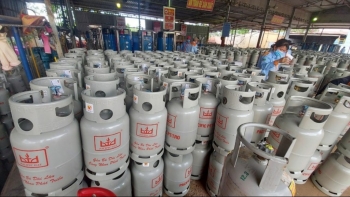 Giá gas tiếp tục giảm mạnh