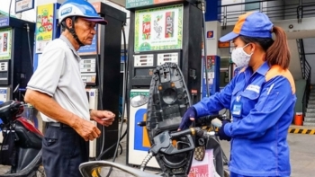 Ngày mai (27/5), giá xăng trong nước có thể giảm?