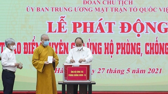 Chủ tịch nước Nguyễn Xuân Phúc kêu gọi cả nước chung tay, đẩy lùi dịch bệnh