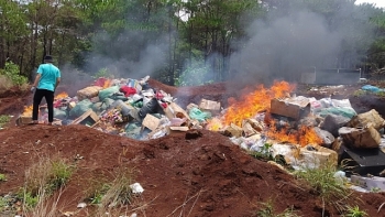 Gia Lai: Tiêu hủy hàng chục ngàn sản phẩm hàng hóa vi phạm