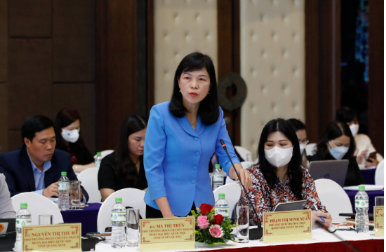 Các đại biểu tham gia ý kiến tại Hội thảo