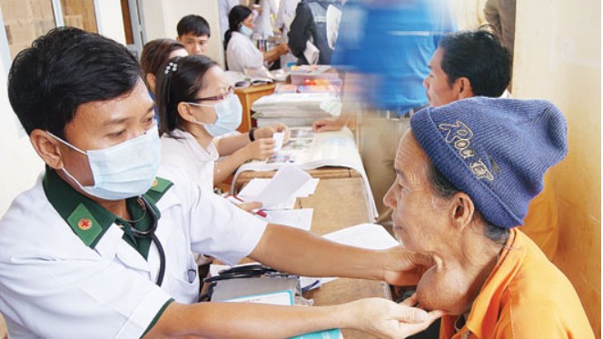 Kết hợp quân dân y chăm sóc sức khỏe nhân dân