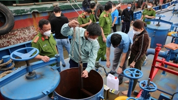 Tăng cường đấu tranh chống buôn lậu, sản xuất, kinh doanh xăng dầu giả, kém chất lượng