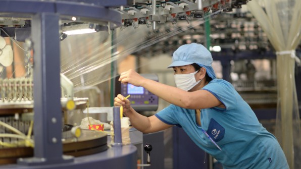 Sản xuất công nghiệp dệt may có nhiều khời sắc