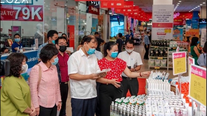 Doanh nghiệp Việt vừa sản xuất hàng Việt vừa "tự hào sử dụng hàng Việt"