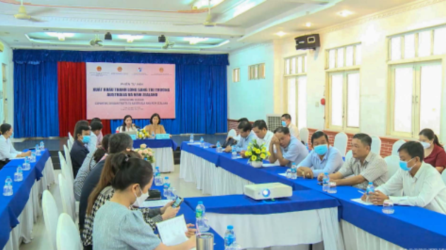 Các đại biểu tham gia Hội thảo tại đầu cầu tỉnh Long An.