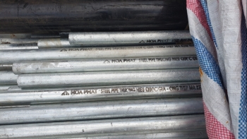 Bình Dương: Phát hiện trên 5 tấn thép xây dựng nghi giả mạo nhãn hiệu Hòa Phát