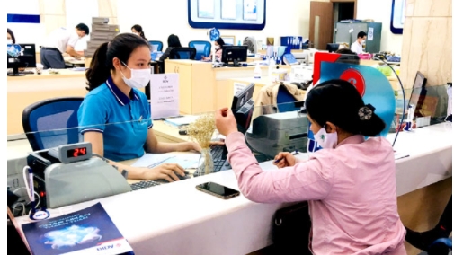 Ngân hàng tiếp tục hỗ trợ, tháo gỡ khó khăn cho khách hàng do dịch Covid-19