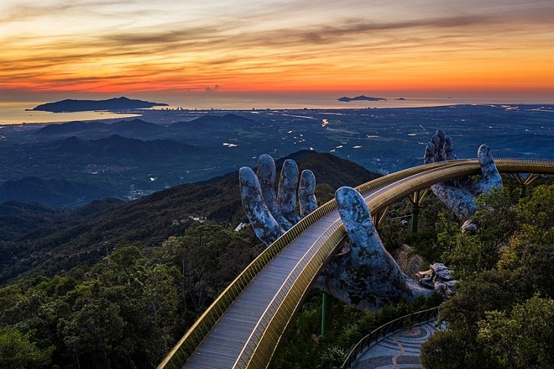 Cau Vang Sun World Ba Na Hills 
