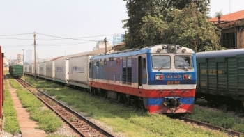 Ngành đường sắt giảm 50% giá cước vận tải cho hàng nông sản vùng dịch