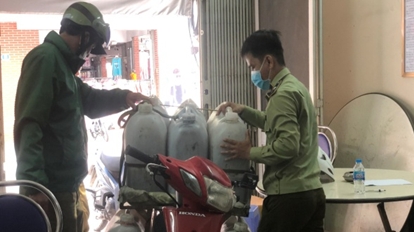 Đồng Tháp: Phát hiện gần 1.300 bao thuốc lá điếu nhập lậu