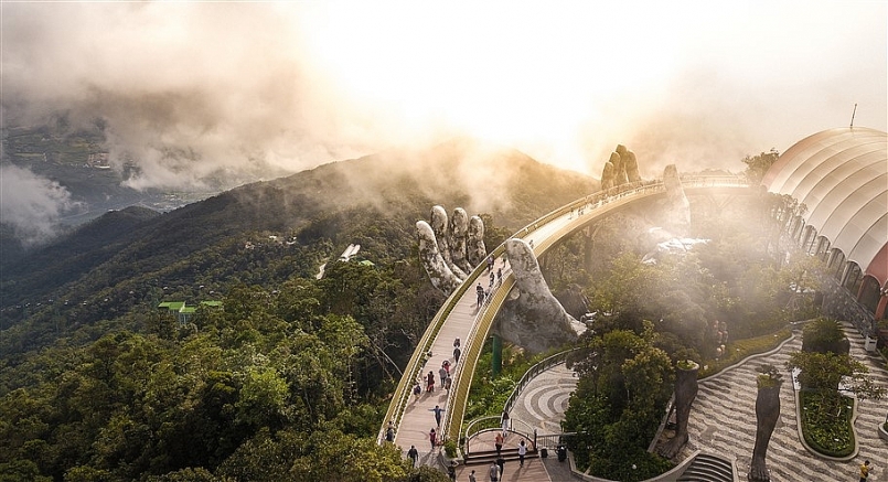 Cau Vang Sun World Ba Na Hills 