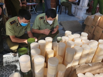 Quảng Bình: Phát hiện, thu giữ gần 1 tấn kem, hóa chất mỹ phẩm không rõ nguồn gốc xuất xứ