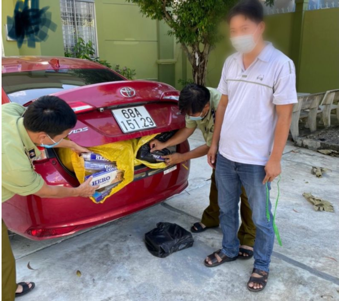 Kiên Giang: Thu giữ 900 bao thuốc lá ngoại nhập lậu