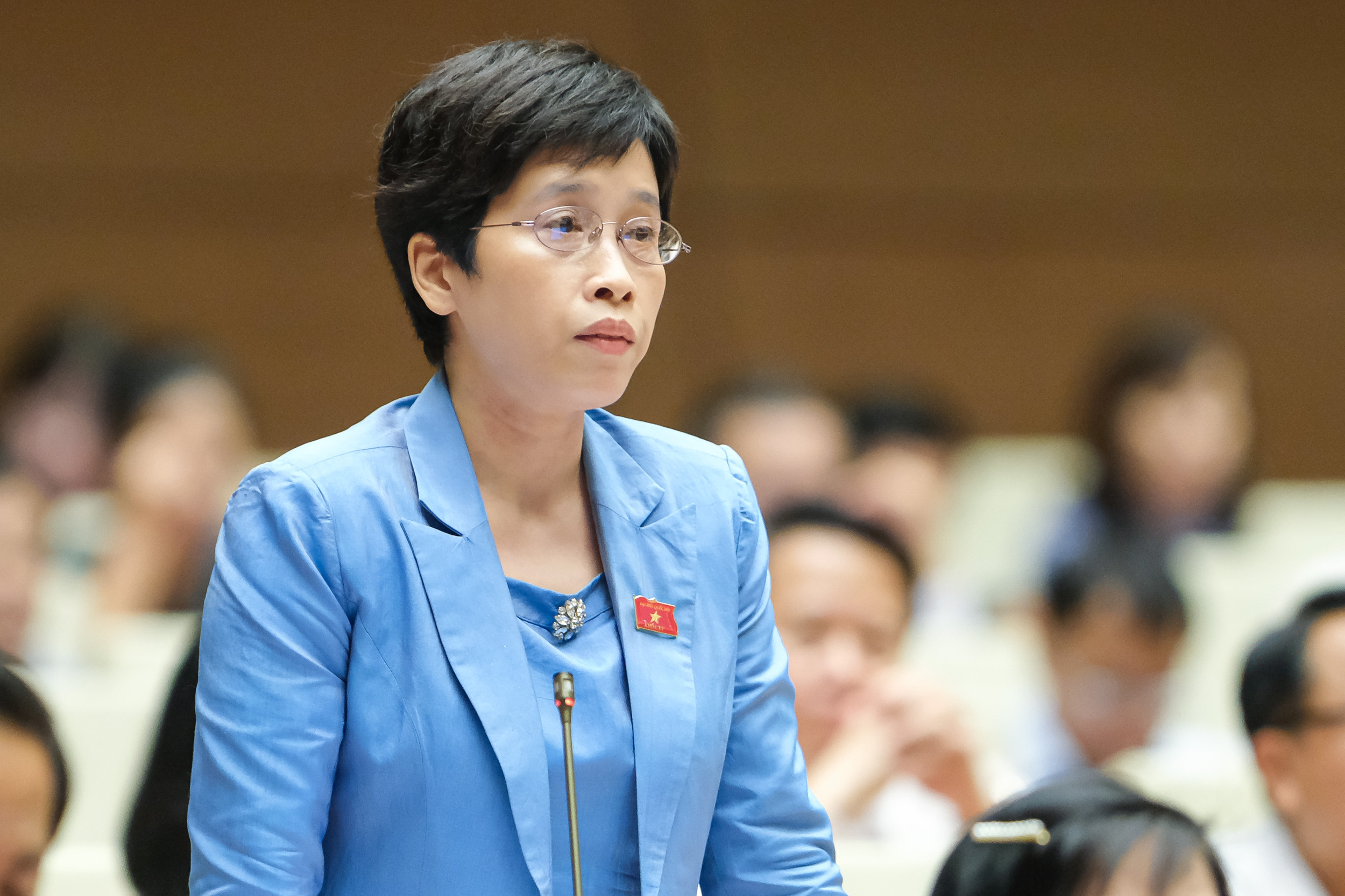 Đại biểu Nguyễn Thị Phú Hà - Đoàn ĐBQH tỉnh Hòa Bình Đại biểu Nguyễn Thị Phú Hà - Đoàn ĐBQH tỉnh Hòa Bình