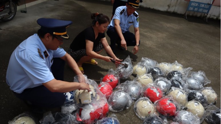 Xử lý 02 vụ buôn bán hàng hóa giả mạo nhãn hiệu “HONDA”