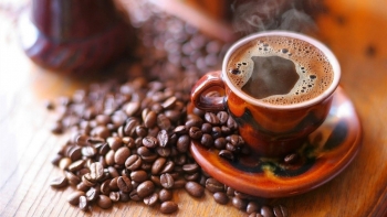 Cập nhật giá cà phê hôm nay 6/6/2022: Tiếp tục đi ngang