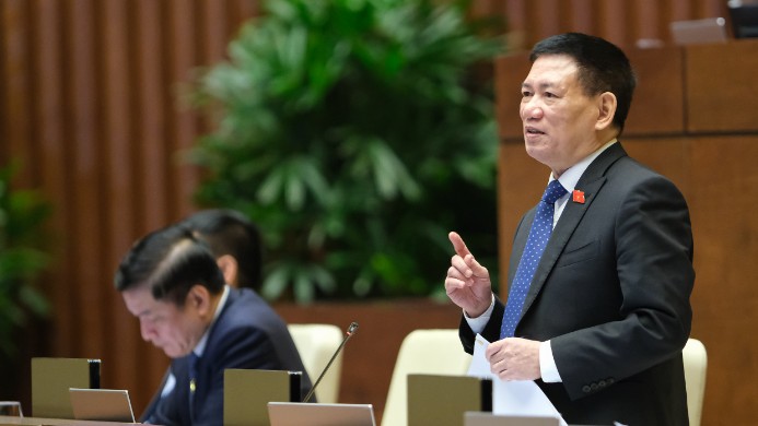 Không thất thu thuế đối với xe biếu tặng