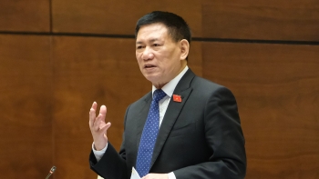 Quốc hội chất vấn Bộ trưởng Bộ Tài Chính Hồ Đức Phớc