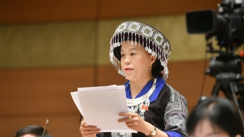 Cần có chính sách ưu đãi đặc thù cho cán bộ y tế vùng dân tộc thiểu số, vùng đặc biệt khó khăn