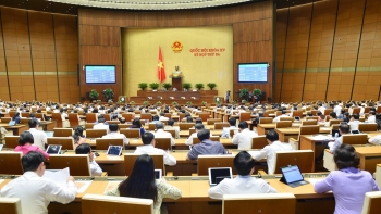 Quốc hội thông qua Luật Thi đua, khen thưởng (sửa đổi)