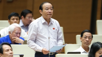 Giới hạn tổng độ rộng băng tần, tránh tình trạng thâu tóm, độc quyền tài nguyên tần số