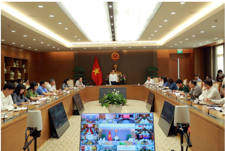 Cuộc họp trực tuyến toàn quốc về công tác y tế và phòng, chống dịch bệnh tập trung vào nội dung đẩy nhanh tốc độ tiêm vaccine; tháo gỡ khó khăn trong đấu thầu thuốc, vật tư, trang thiết bị y tế - Ảnh: VGP/Đình Nam