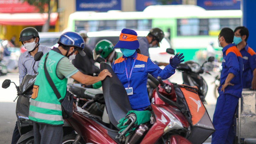 Dự kiến đề xuất giảm tối đa thuế bảo vệ môi trường đối với xăng dầu