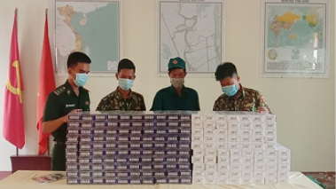 An Giang: Bắt quả tang một vụ buôn lậu, thu giữ 1.750 gói thuốc lá ngoại