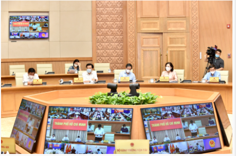 Phát biểu tại cuộc họp, lãnh đạo các tỉnh, thành phố thẳng thắn nhìn nhận những tồn tại, hạn chế của địa phương, đồng thời đề xuất, kiến nghị nhiều nội dung để làm tốt hơn công tác chống dịch thời gian tới - Ảnh: VGP/Nhật Bắc