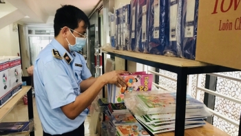 Vĩnh Phúc: Thu giữ hàng trăm quyển sách Tiếng Anh không hóa đơn, chứng từ