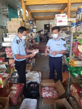 Yên Bái: Kiểm tra xử lý bột ngọt có dấu hiệu giả mạo nhãn hiệu Ajinomoto