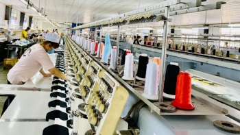 Quy định về tự chứng nhận xuất xứ hàng hóa tại UKVFTA