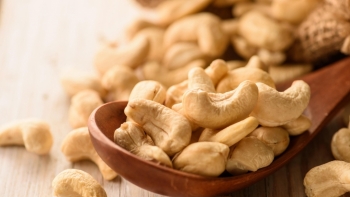 Dịch COVID-19 trở lại, xuất khẩu hạt điều sang châu Âu sẽ gặp nhiều khó khăn