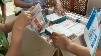 Hà Nội: Thu giữ hơn 3.000 que test nhanh Covid-19 nhãn hiệu NASOCHECKcomfort không rõ nguồn gốc