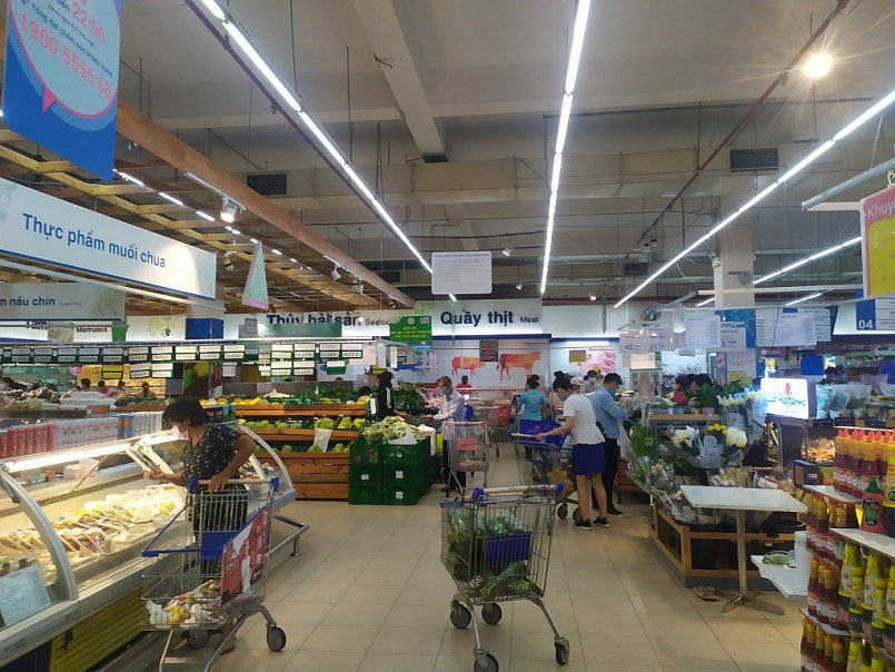 Kiểm tra tại Siêu thị Coop mart, địa chỉ 819 Hương Lộ 2, phường Bình Trị Đông A, quận Bình Tân, TP. Hồ Chí Minh hàng hóa phong phú, đa dạng, lượng hàng dồi dào