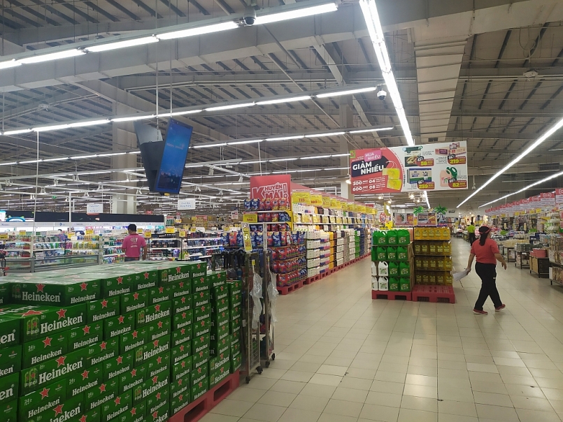 Tại BigC trên địa bàn Thành phố Hồ Chí Minh nhiều mặt hàng được giảm giá, khuyến mại