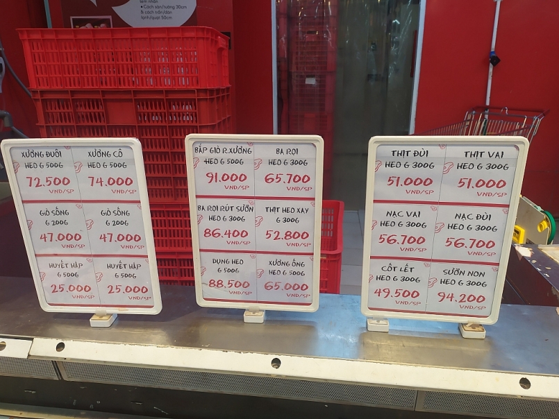 Trên mỗi sản phẩm đều được niêm yết giá bán để khách hàng có thể theo dõi và lựa chọn